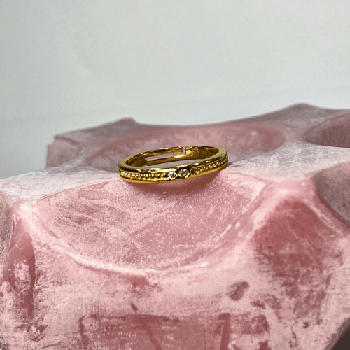 Anillo sencillo con brillante